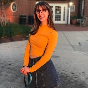 Meet your Posher, Carly